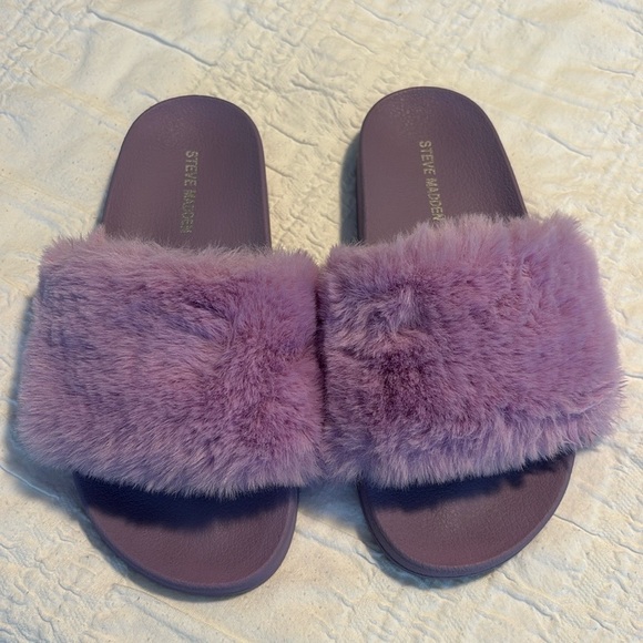 Steve Madden Shoes - STEVE MADDEN Softey faux fur slip on shoes sandals slippers slides lilac size 7
